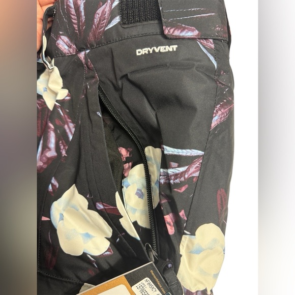 The North Face Women's Freedom Insulated‎ Pants, Size LARGE-short - Picture 12 of 15